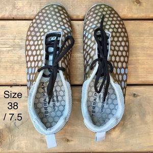 Vivo Barefoot Terra Plana minimalist lightweight lace up shoes sz 38 olive green